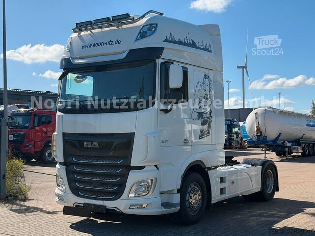 Vakio vetoauto DAF XF530 SSC 2Tanks 1275L ACC Standklima Xenon