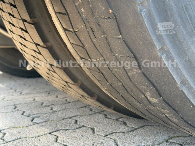 Vakio vetoauto DAF XF530 SSC 2Tanks 1275L ACC Standklima Xenon