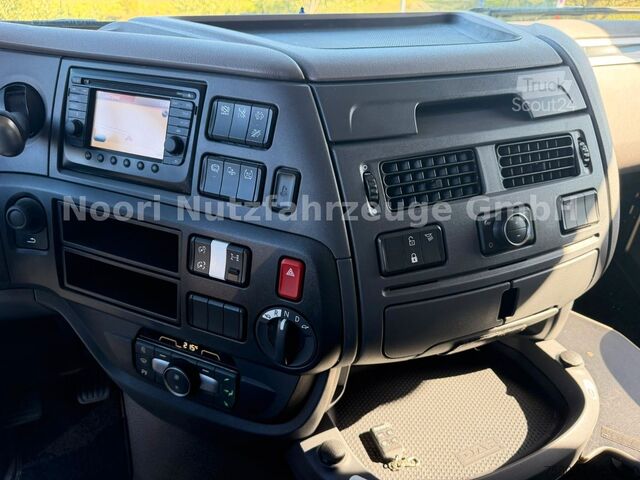 Vakio vetoauto DAF XF530 SSC 2Tanks 1275L ACC Standklima Xenon