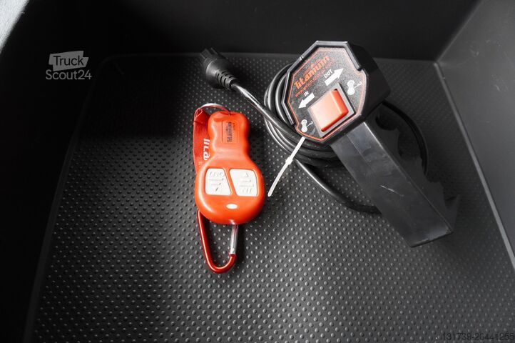 Autotransporter Mercedes-Benz Atego 818 /E6/ NEW GALVANIZED tow truck