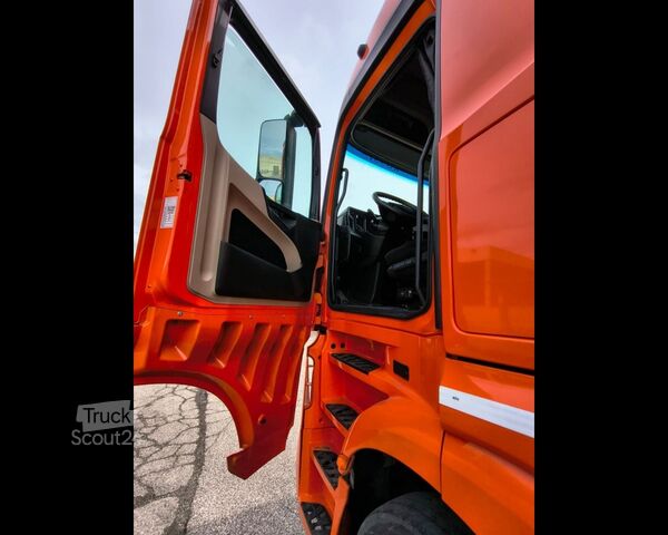 Trekkvogn MERCEDES - IND ACTROS - New Actros 2546 L Distribuzione