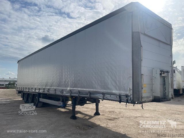 Open semitrailer with tarp Schmitz Cargobull Semitrailer Curtainsider Mega