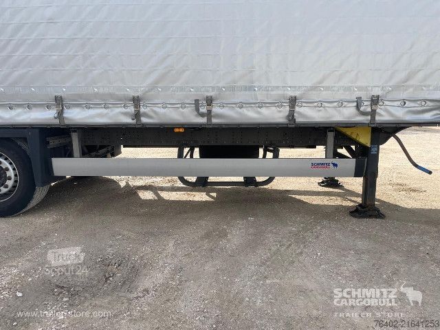 Open semitrailer with tarp Schmitz Cargobull Semitrailer Curtainsider Mega