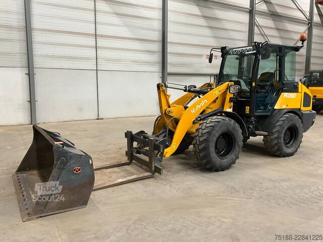 Krautuvas Kubota R 090