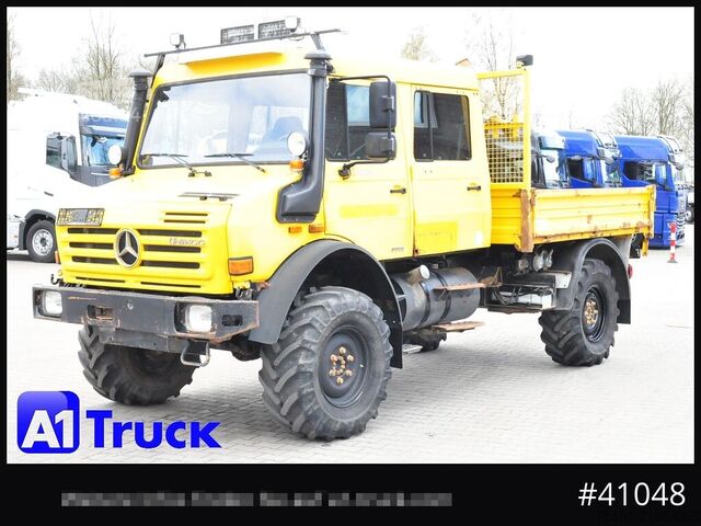 Бортовой грузовик UNIMOG U4000, 437/25 4x4, Pritsche, Doka, Allrad 6 Sitze,