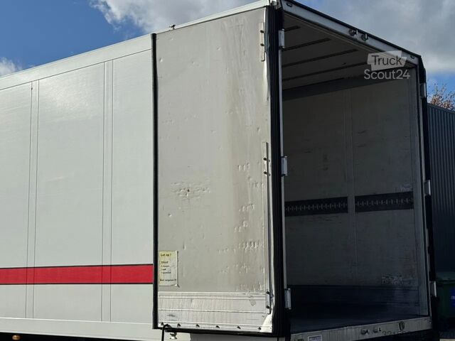 Transport réfrigéré/congélé Schmitz Cargobull Thermo King SL200e / SAF-Disc