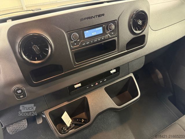 Dobozos furgon MERCEDES-BENZ eSprinter III Kasten FWD eSprinter 312 FWD L2