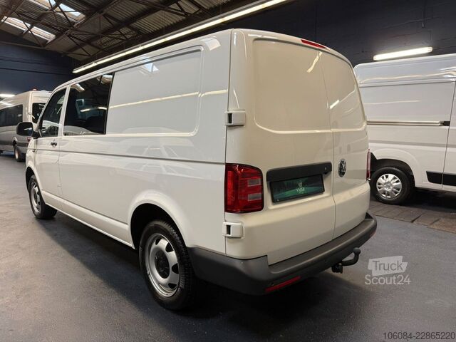 Furgoneta VW T6 Transporter Lang Mixto 5 Sitze DSG Benzin AHK