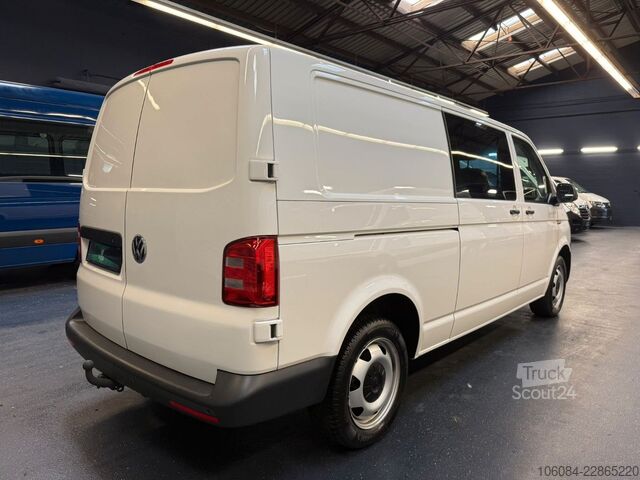 Furgoneta VW T6 Transporter Lang Mixto 5 Sitze DSG Benzin AHK