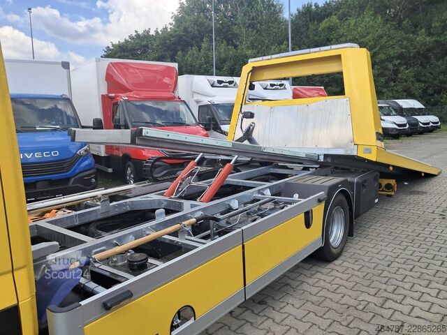 Šlep vozilo IVECO 70C18HA8 Daily D/P Doppelkabine Schiebeplateau-