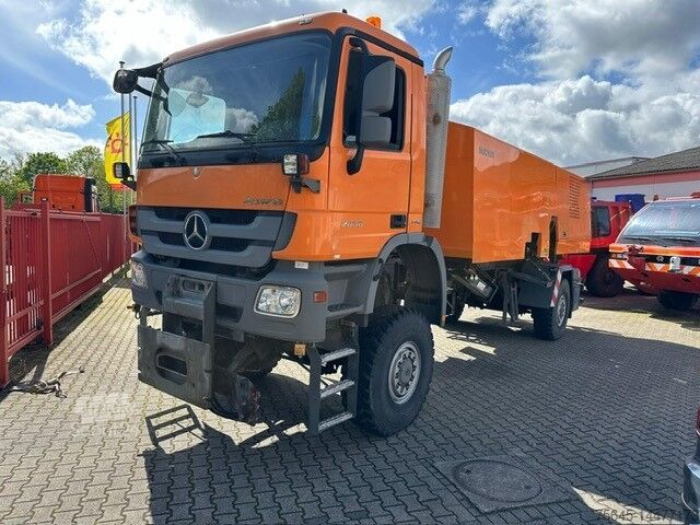 Speciale vrachtwagen Daimler Benz AK 2036 Actros  ,Kehrblasgerät Airport