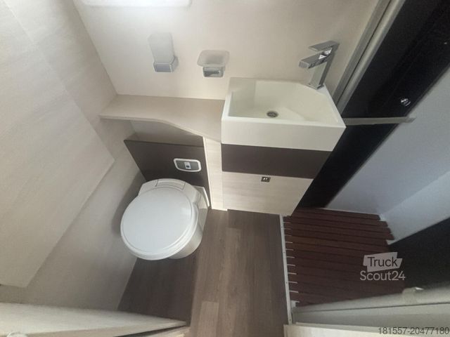 Camping-car semi-intégré CHALLENGER Mageo 357 Ford Premium Alarm, SAT/TV, Markise