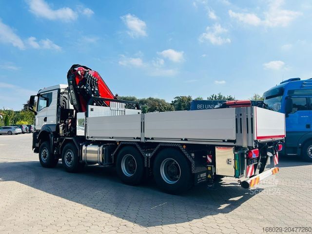 Kravas automašīnai uzstādīts celtnis MAN TGS 41.520 8x8 mit Fassi Ladekran F710RA.2.26