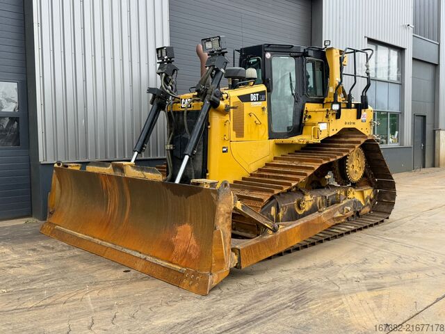 Maszyna poziomująca Caterpillar D6T LGP
