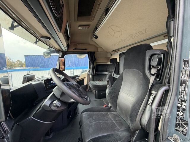 Nagy térfogatú nyergesvontató MERCEDES-BENZ 1843 LS Actros MP5 StreamSpace SoloStar Navi ACC
