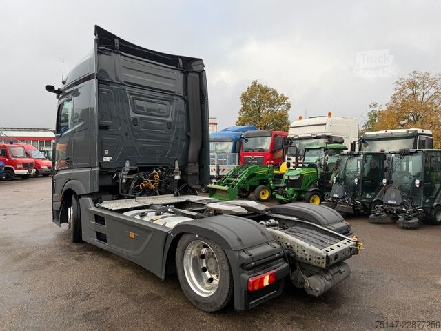 Nagy térfogatú nyergesvontató MERCEDES-BENZ 1843 LS Actros MP5 StreamSpace SoloStar Navi ACC