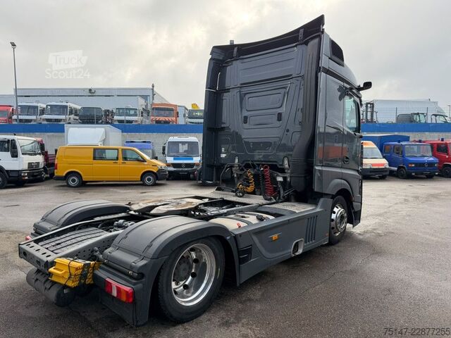 Nagy térfogatú nyergesvontató MERCEDES-BENZ 1843 LS Actros MP5 StreamSpace SoloStar Navi ACC