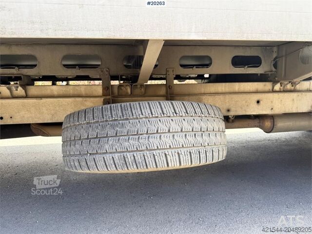 Panel van Mercedes-Benz Sprinter 8 Pallets.