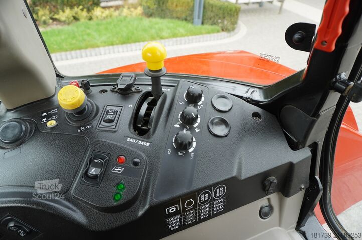 Tractor agricol Case IH Luxxum 100 Agricultural tractor / 2800 M