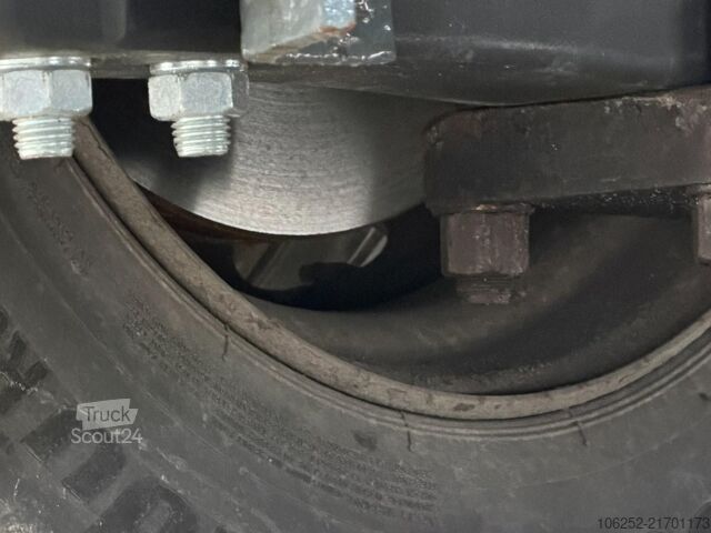 Tank LAG 1-AXLE FUEL TANKER / CITERNE MAZOUT 25.000L - 5...