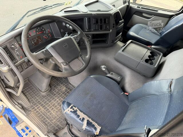 Schiebeplane Volvo FM 370 6x2 BOX 8m15 - LIFT + STEERING AXLE - EU...