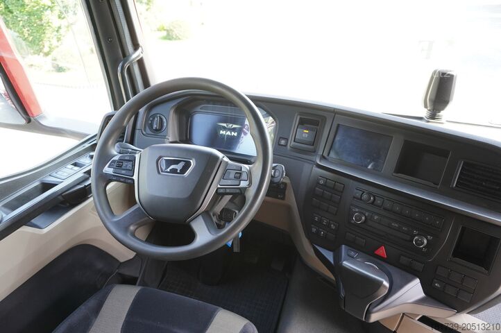 Standard tractor unit MAN TGS 33.510 tractor unit / 6x4 / Sleeper