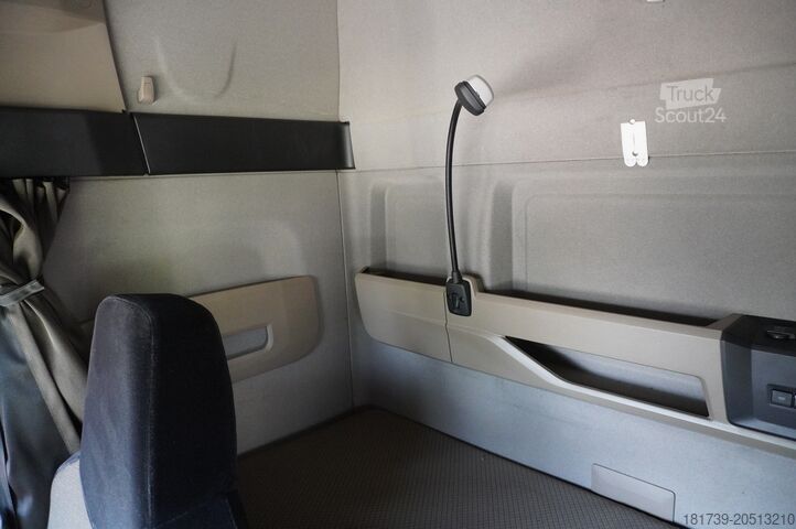 Standard tractor unit MAN TGS 33.510 tractor unit / 6x4 / Sleeper