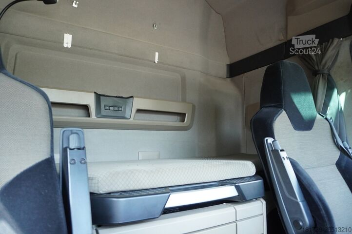 Standard tractor unit MAN TGS 33.510 tractor unit / 6x4 / Sleeper