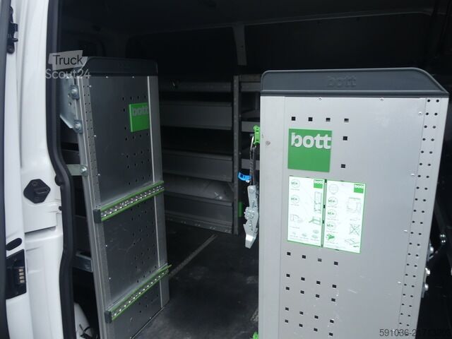 Panelová dodávka Volkswagen T6 Transporter 2.0 TDI Autom. BOTT/NAVI/KAMERA