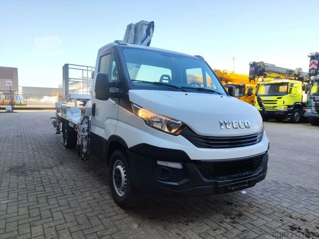 Plate-forme de levage Multitel MT162 Iveco Daily 35S12