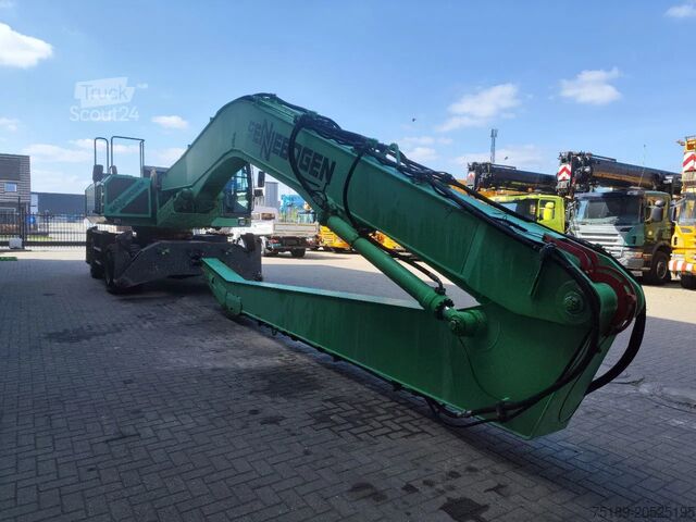 Máquina de manuseamento de materiais Sennebogen 835M