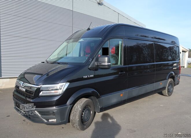 شاحنة ذات صندوق طويل MAN TGE 3.180