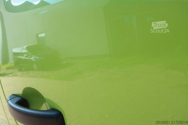 Minibus OPEL Vivaro L2H1 / 1. Hand / 9 Sitzer / :127