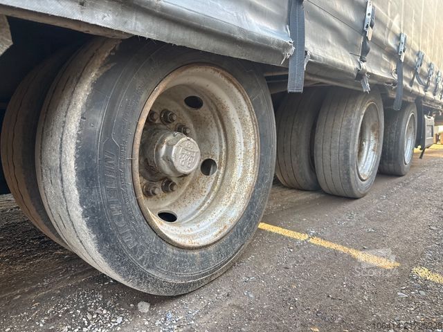 Atvērta puspiekabe ar tentu MEUSBURGER MPG-3