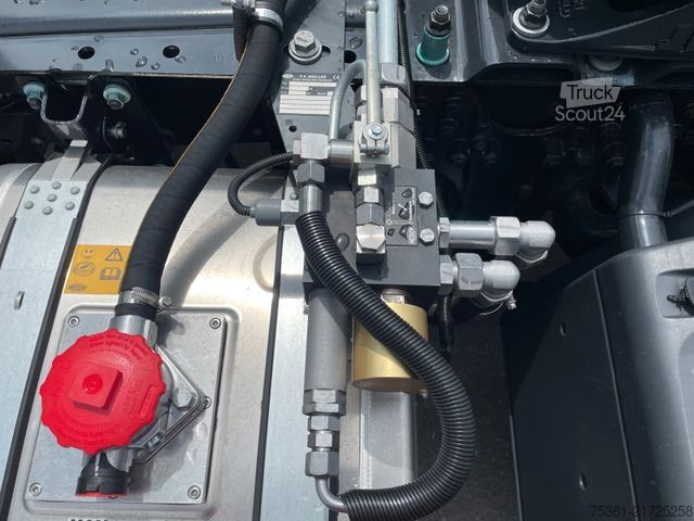 Standard SZM MAN MAN TGX 18.520 4X4 BL SA HydroDrive !! MIETE !!