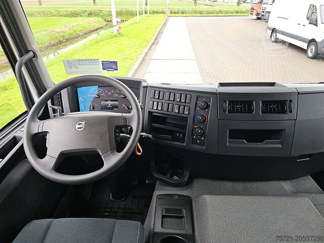 Maleta VOLVO FE 320.18 6900 KM LIKE NEW!!