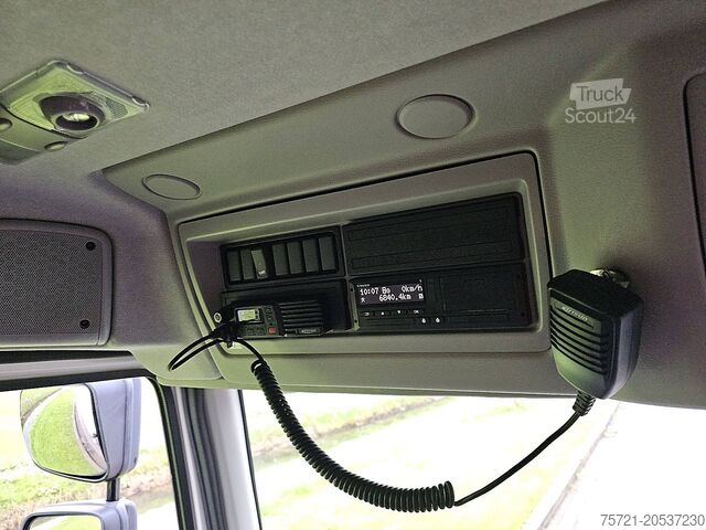 Gesloten bak VOLVO FE 320.18 6900 KM LIKE NEW!!