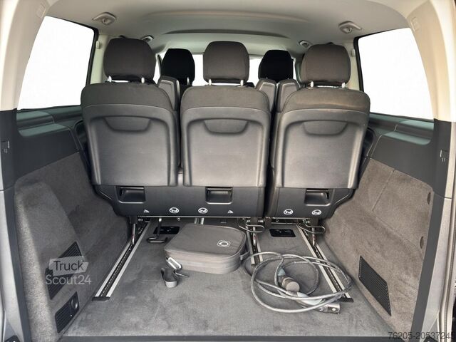 Minibusz Mercedes-Benz EQV 300  Navi,Distronic,7-Sitzer