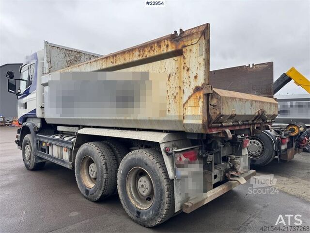 Pašizgāzējs Scania R580 6x4 Dump truck equipped for snow plowing