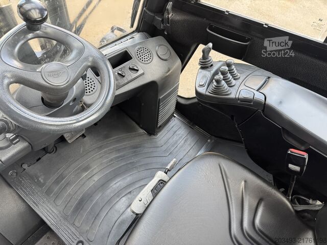 навантажувач Linde H25T-02