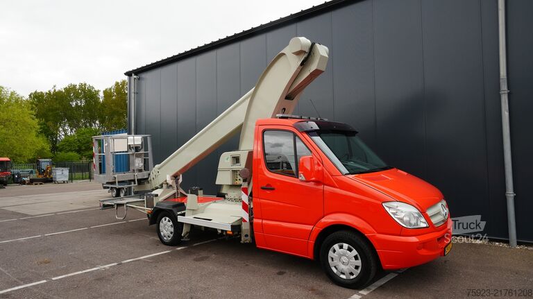 Pritschenwagen mit Kran Mercedes-Benz Sprinter 315 arial platform
