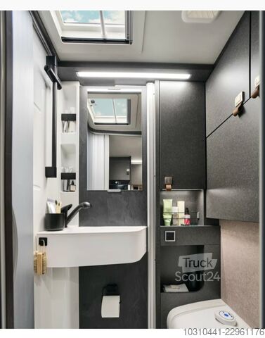 Półzintegrowany kamper Hymer MLT570 Xperience