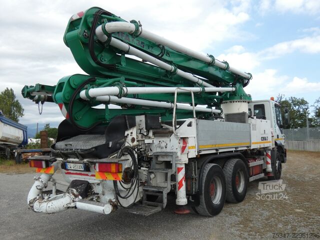 Beton pompası kamyonu Iveco TRAKKER 380