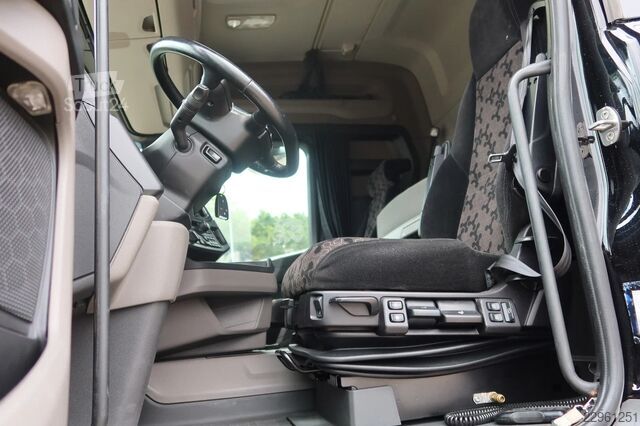 Araba taşıyıcı panelvan Scania R500 Oprijvrachtwagen 6x2 Black_Line Stuur_Lift_AS