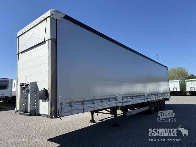 Naczepa otwarta z plandeką Schmitz Cargobull Curtainsider Mega Getränke