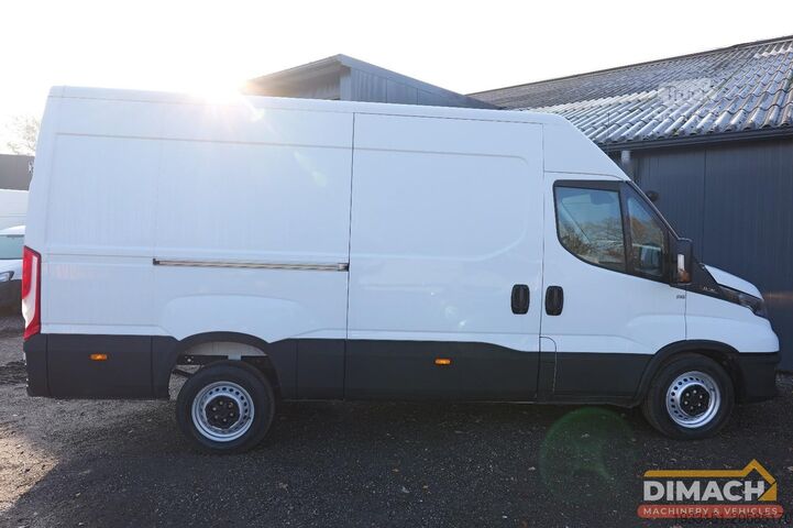 Bestelbus Iveco 35S16 Iveco Daily 35S16 L2H2 NL car TOP!!