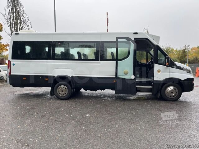 Transporte de pessoas IVECO Daily
