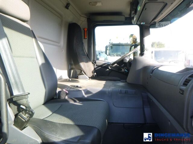Scania P280 4x2 fuel tank 13.3 m3 / 4 comp Scania P280 4x2 fuel tank 13.3 m3 / 4 comp