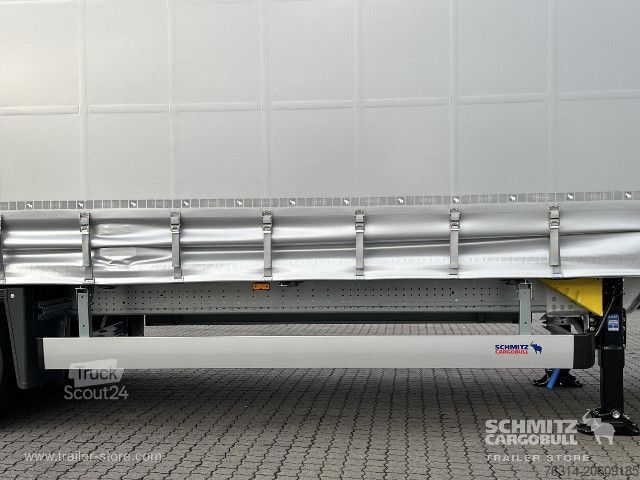 Open semitrailer with tarp Schmitz Cargobull Curtainsider Mega Getränke