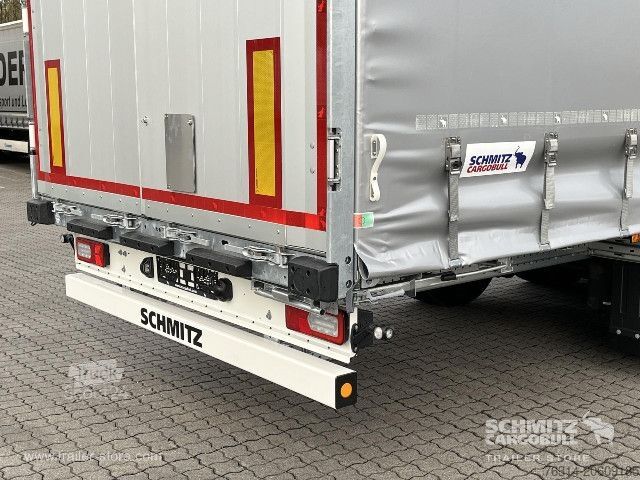 Open semitrailer with tarp Schmitz Cargobull Curtainsider Mega Getränke